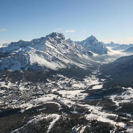 Alaska A Cortina, Con Posto Auto *